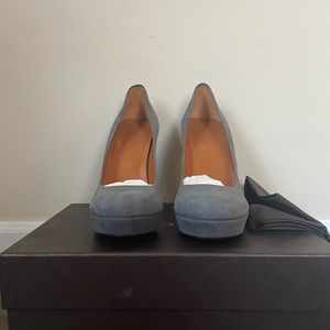 Gucci Platform High Heel!! Close Toe!!